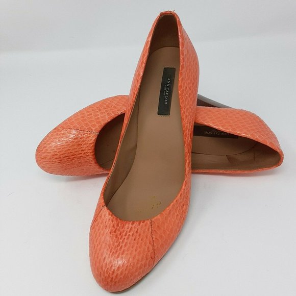 Ann Taylor Shoes - Ann Taylor Womens Snakeskin Leather Round Cap Toe